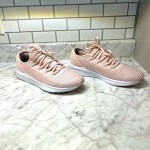 Puma Soft Foam+ Optimal Comfort Running sneakers, gently used, size 7.5